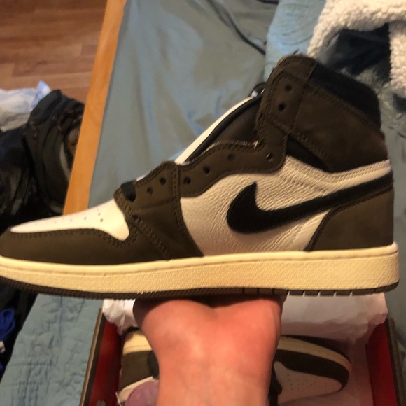 travis scott jordan 1 size 6